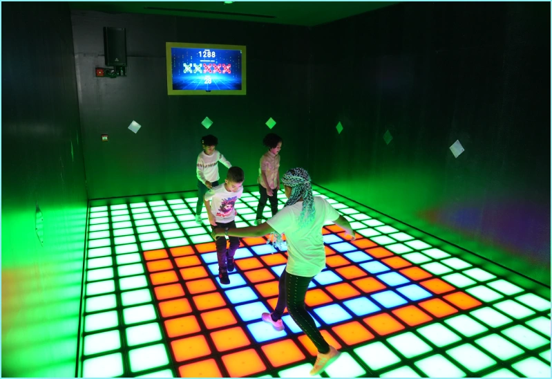 ロンドンからドバイへ:2025年、アクティベイト・ゲームズがファミリー・エンターテインメント・センターに革命を起こす 3 AJM01790 1 アドベンチャー・アイランド・ドバイ